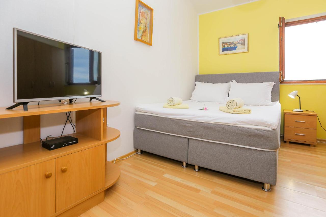 Apartments Maslina Božava エクステリア 写真