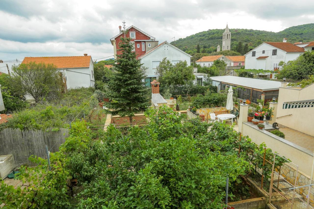 Apartments Maslina Božava エクステリア 写真