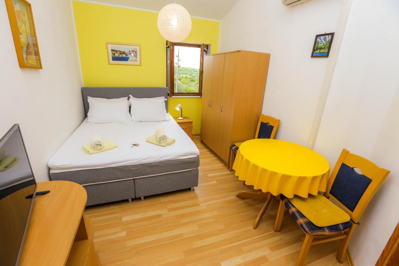Apartments Maslina Božava エクステリア 写真