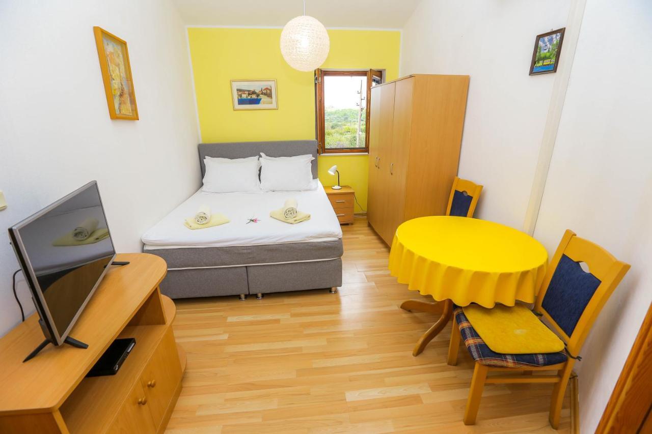 Apartments Maslina Božava エクステリア 写真
